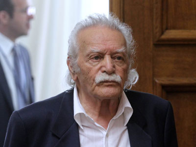 Γλέζος: «Οι δηλώσεις Βουδούρη και Παραστατίδη αποτελούν μνημείο ηθικής πολιτικής παρακμής» Γλέζος: «Οι δηλώσεις Βουδούρη και Παραστατίδη αποτελούν μνημείο ηθικής πολιτικής παρακμής»